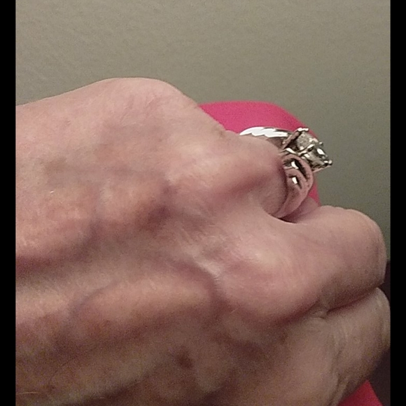 Sterling silver ring - Picture 2 of 4
